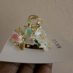 Zaya Butterfly Flower Claw